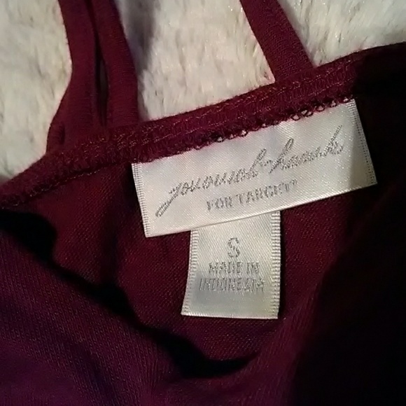 Wine color top w/ back tie accent & light ruffles - Picture 4 of 5